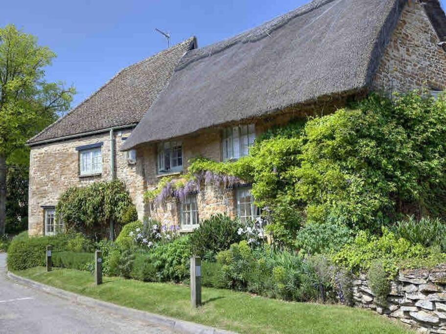 Appartamento Cosy Retreat In The Heart Of The Cotswolds. Chipping Norton Esterno foto